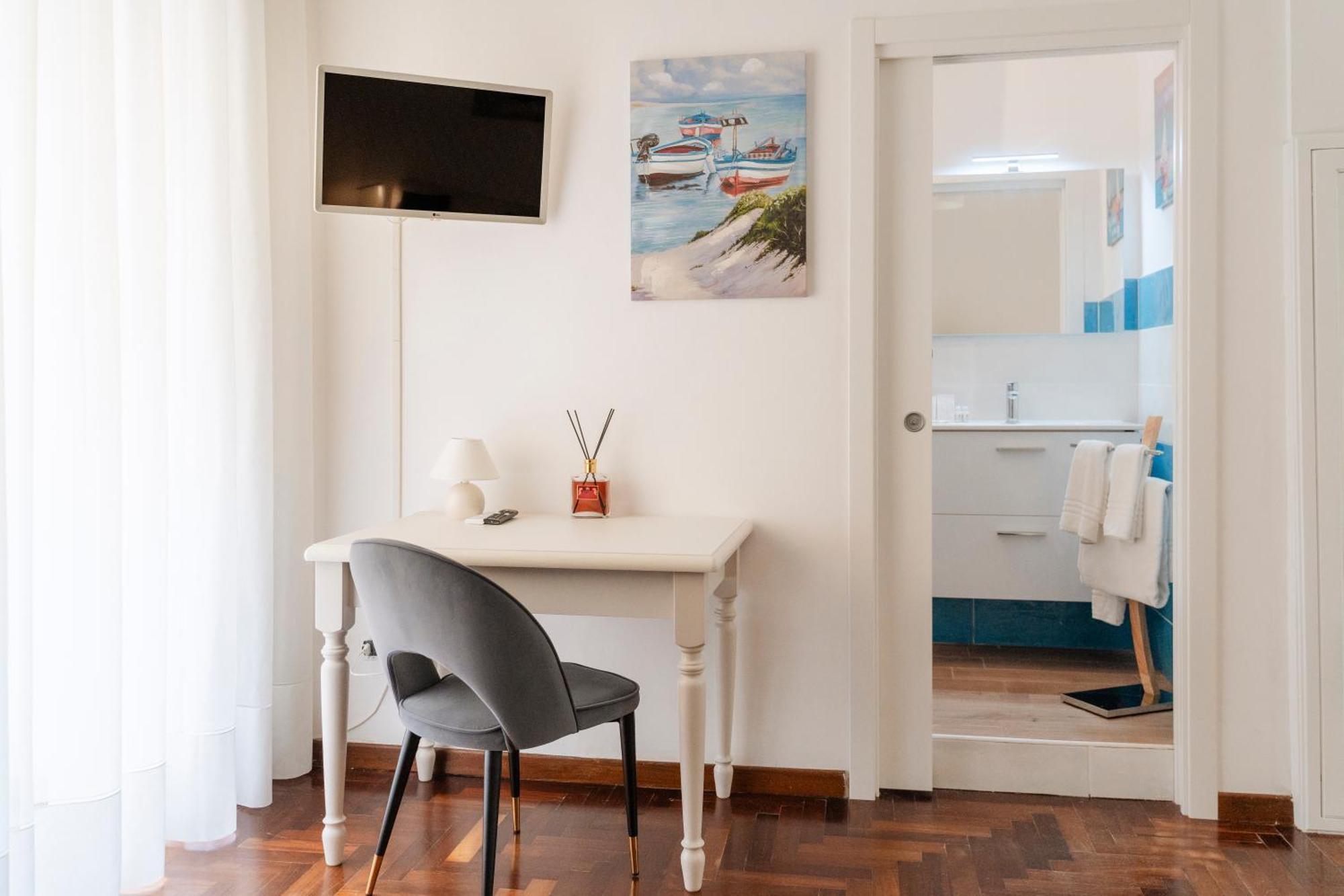 Piazza Tasso Suite Сорренто Экстерьер фото